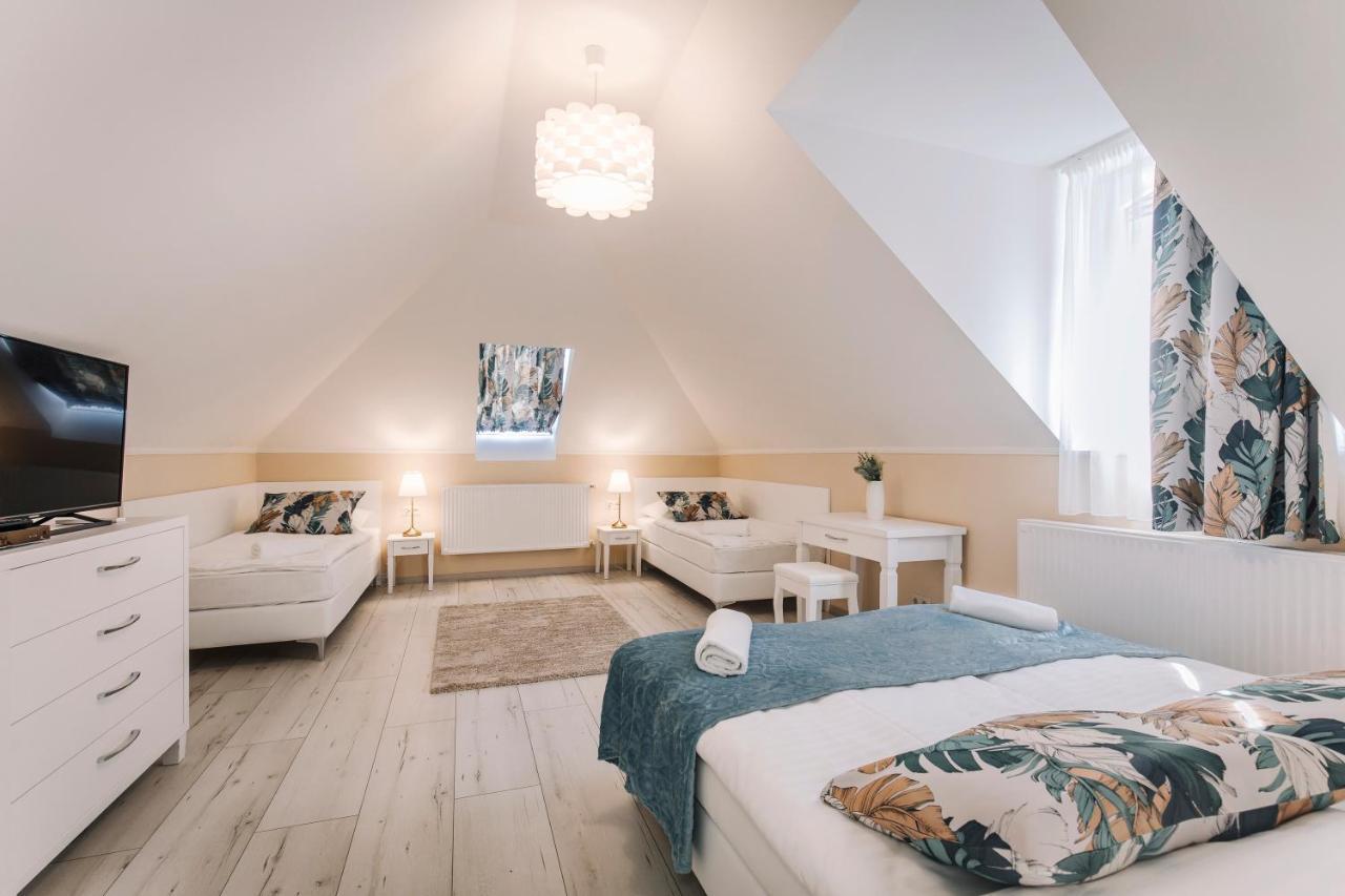 Soho Apartmanhaz ジュール エクステリア 写真
