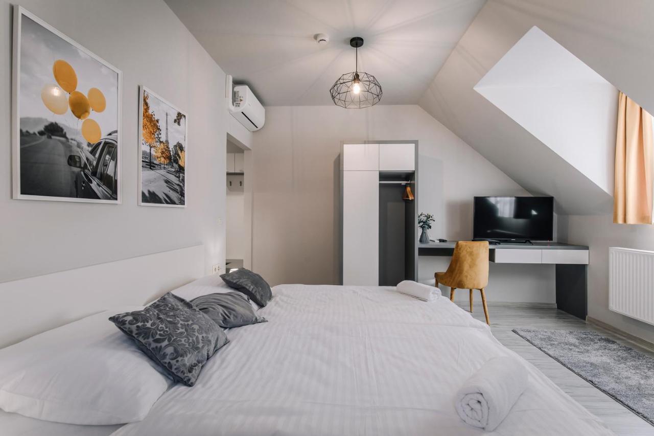 Soho Apartmanhaz ジュール エクステリア 写真