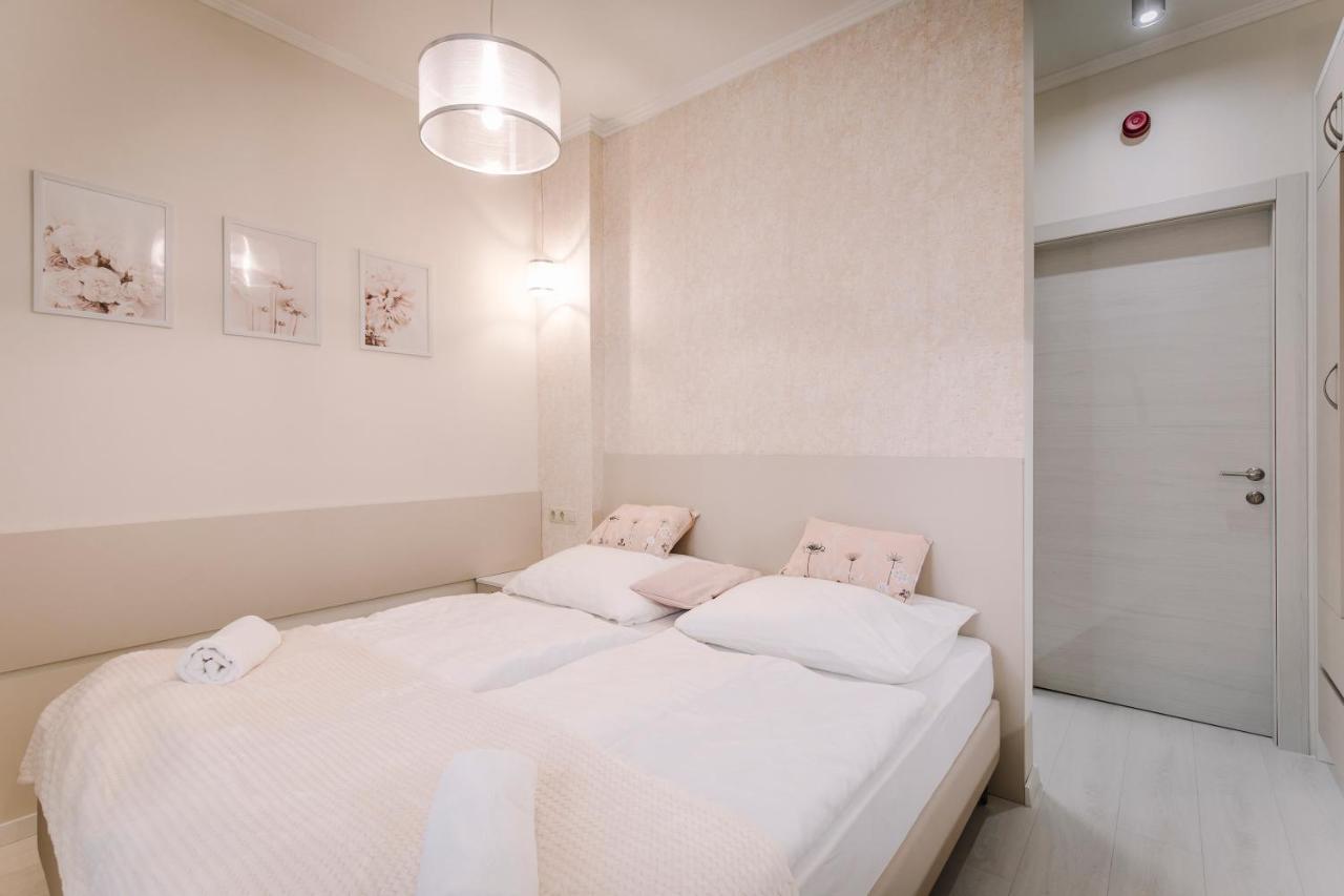Soho Apartmanhaz ジュール エクステリア 写真