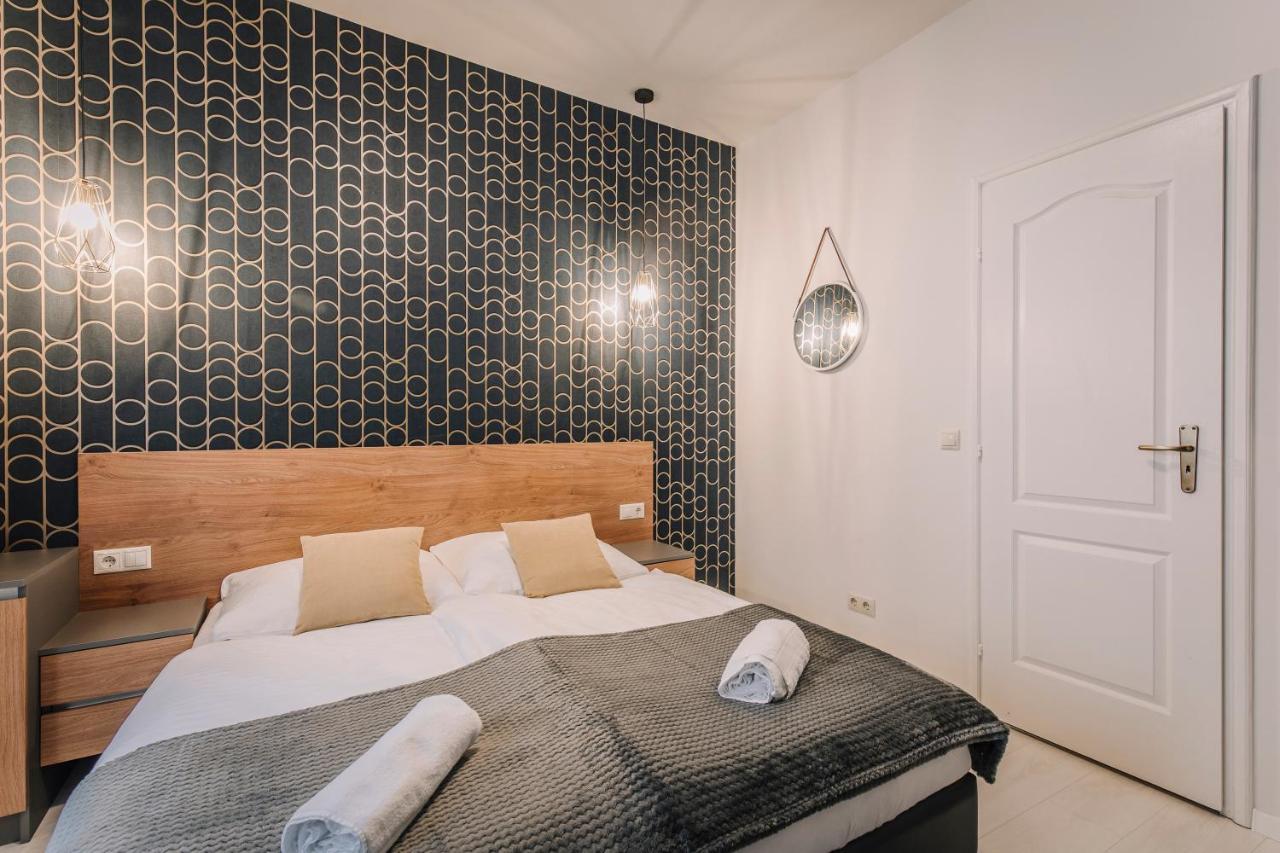 Soho Apartmanhaz ジュール エクステリア 写真