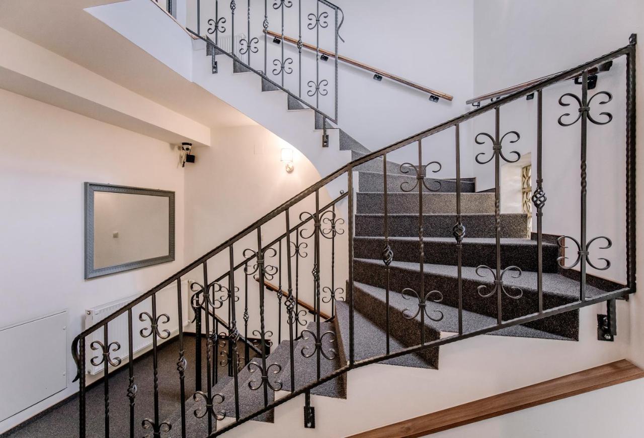 Soho Apartmanhaz ジュール エクステリア 写真